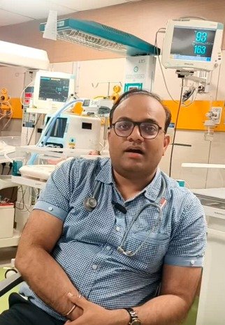 Dr. Shubhanshu Saini in the NICU